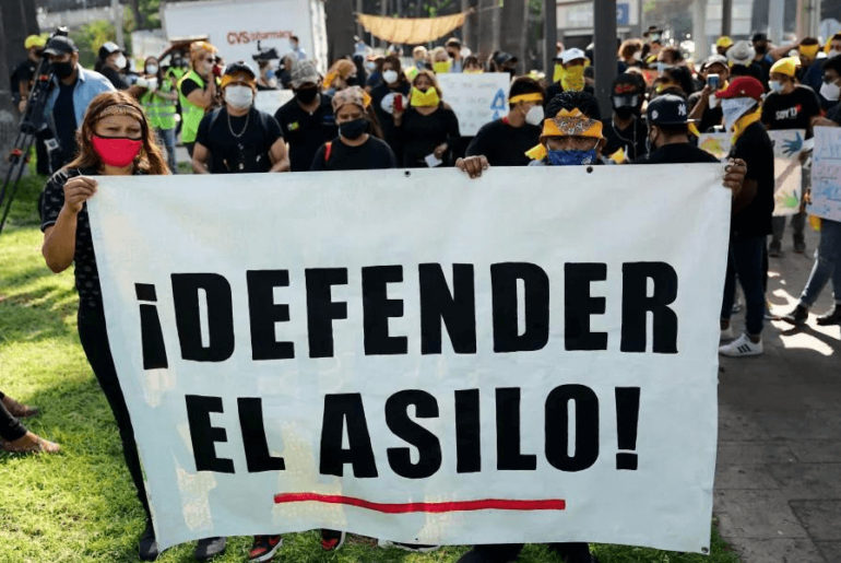 Protesta para defender el asilo - Proceso de asilo de EE. UU.