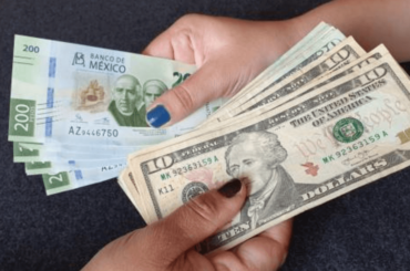 Cambiando dólares a pesos - Precio del dólar